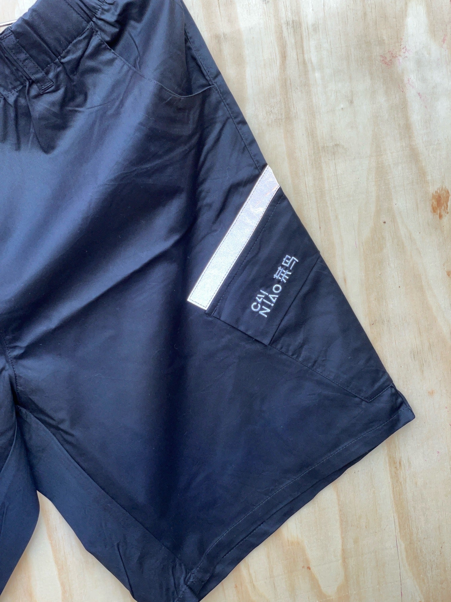 Short Cargo Noir Streetwear - Bandes Réfléchissantes