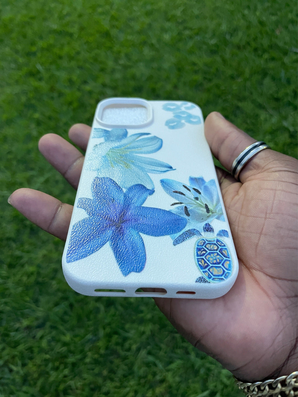 Pochette iPhone Fleurs Bleues & Tortue 🌸🐢