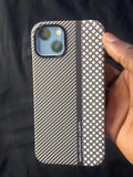 Pochette iPhone Design Carbone et Damier - Safety Protection