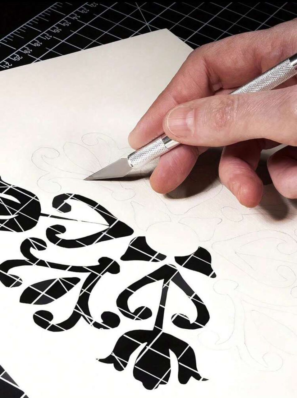 Cutter de Précision Professionnel - Outil pour Architecte et Designer